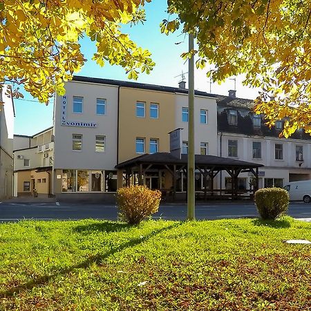 Hotel Zvonimir Otočac Εξωτερικό φωτογραφία